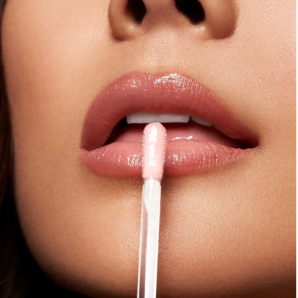 Rodial Lip Oil with natural oils